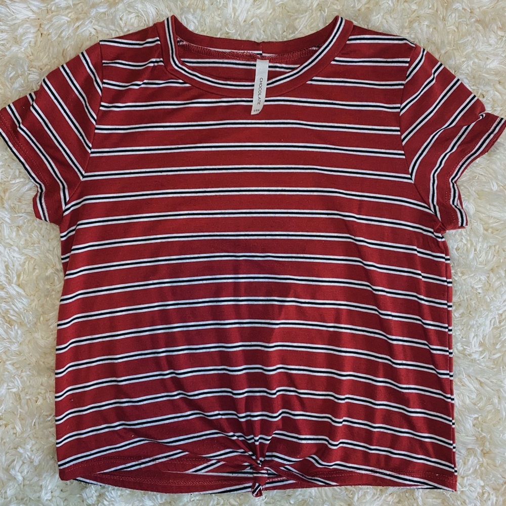 burnt orange/rusty color stripe tee!!💥🍒⁣